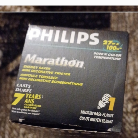 $4 Add-on New Philips Marathon Bulb (27 w = 100 w) - Picture 6 of 7